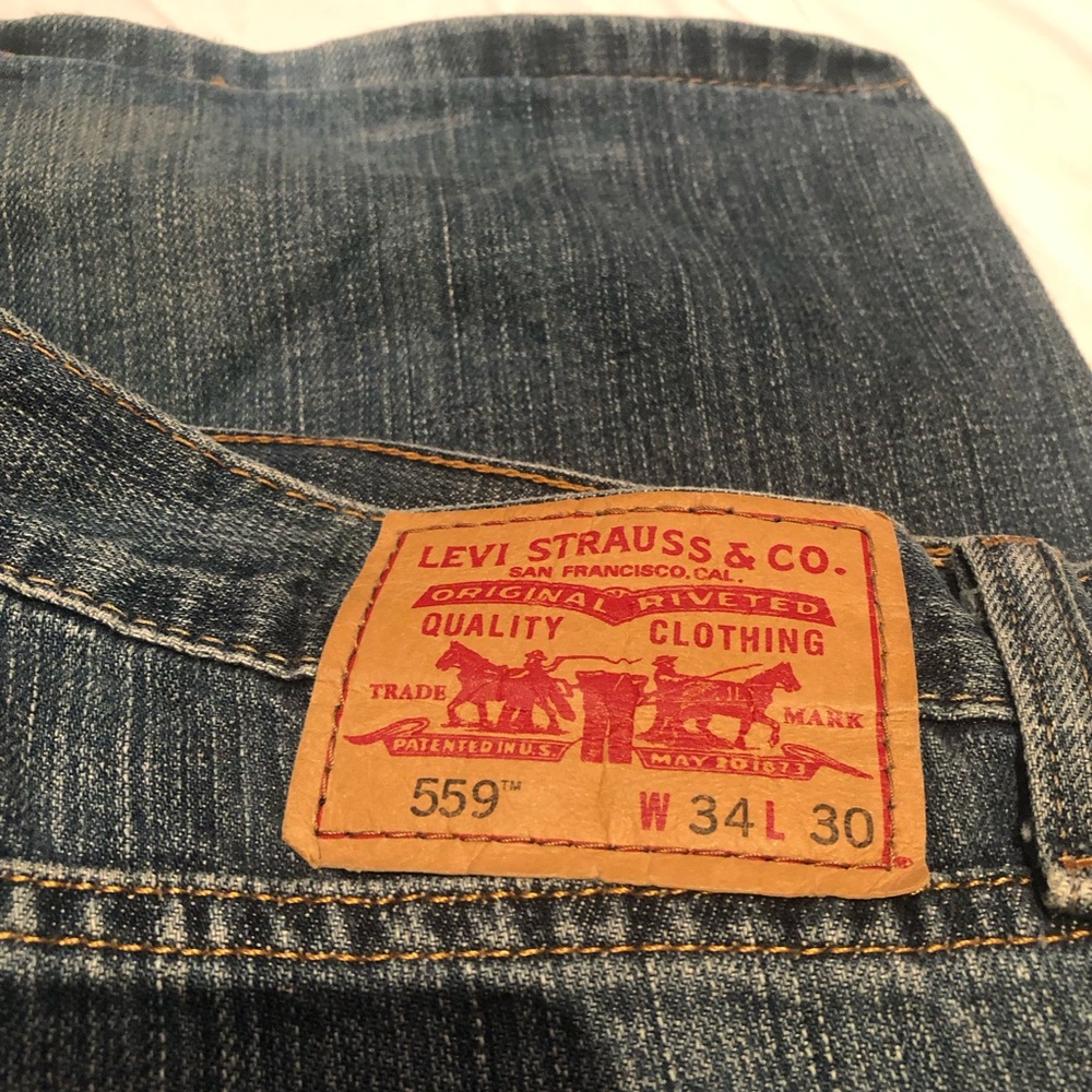 Levi’s Jeans 559 size34/30 medium wash - Picture 5 of 10